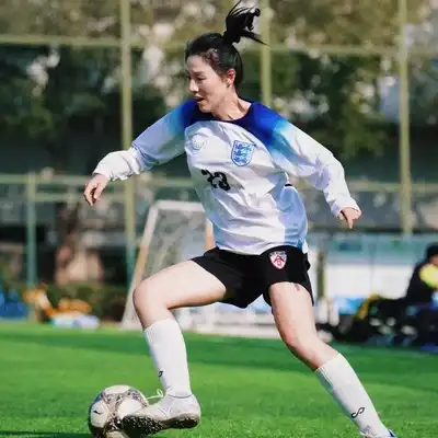 张子佑